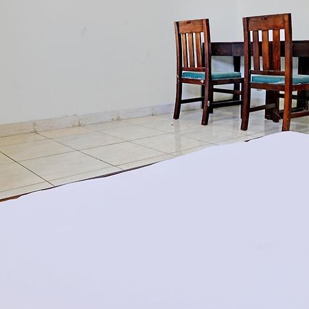 Spot On 92374 Penginapan Rusunawa Malang Exterior photo